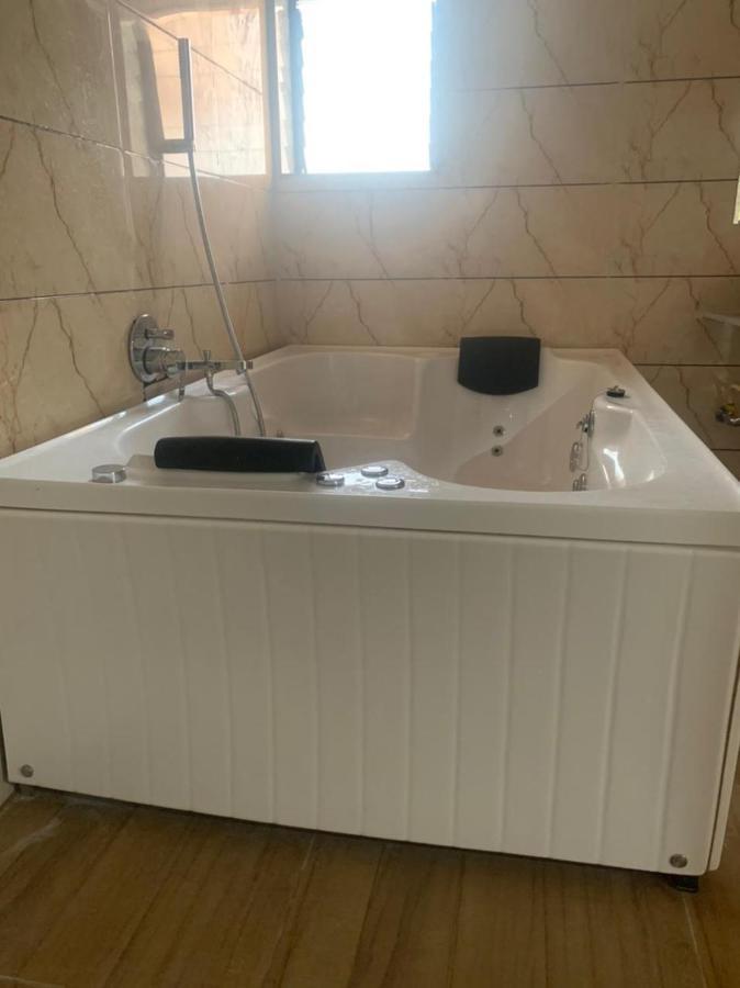 Viramgam Kesar Hotel المظهر الخارجي الصورة
