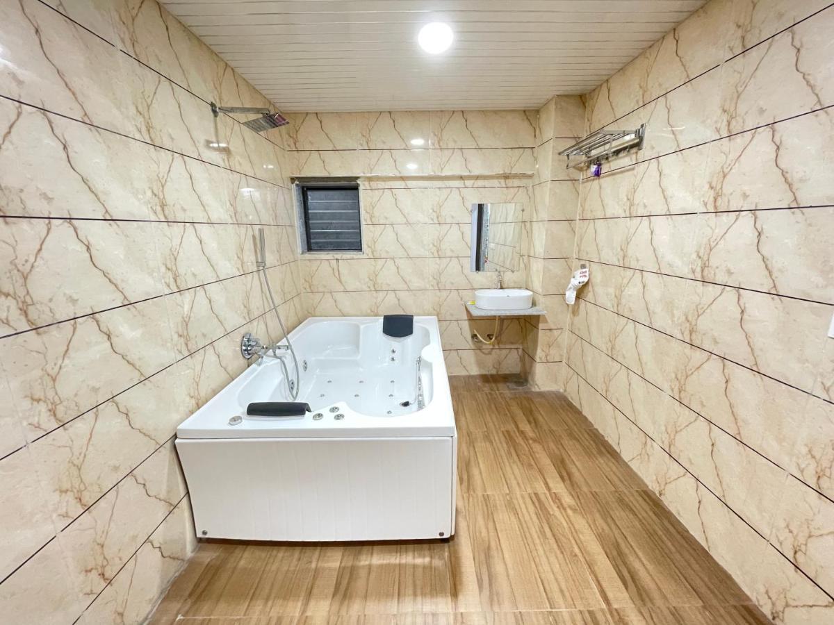 Viramgam Kesar Hotel المظهر الخارجي الصورة